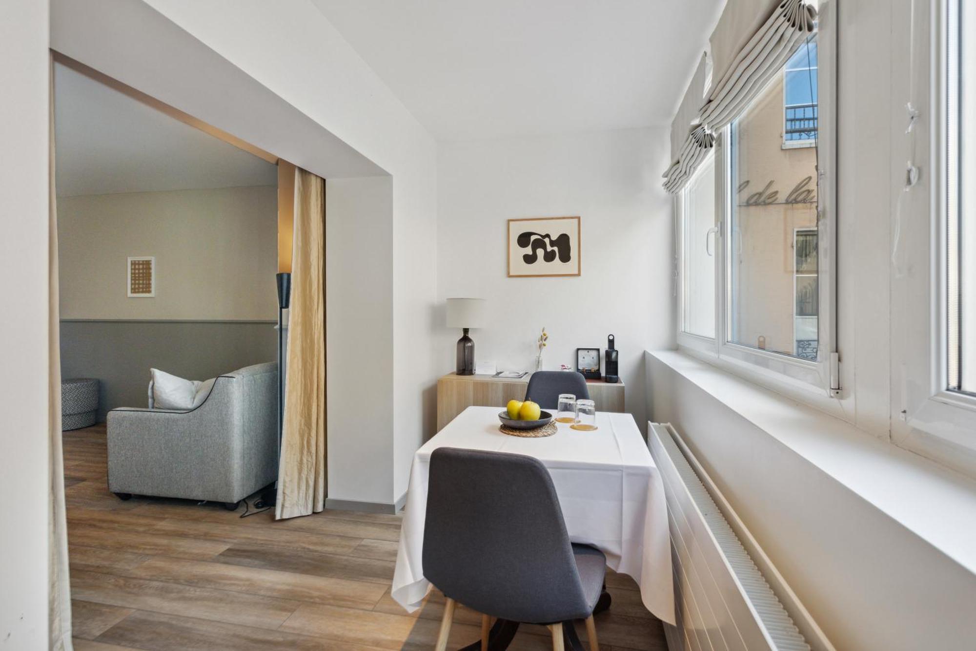 Hotel De La Couronne Морж Экстерьер фото